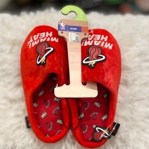 Miami Heat boys slippers
